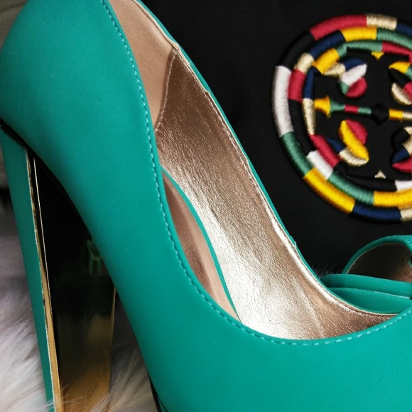 SALE NEW Platform Peep Toe Pumps - Picture 2 of 8